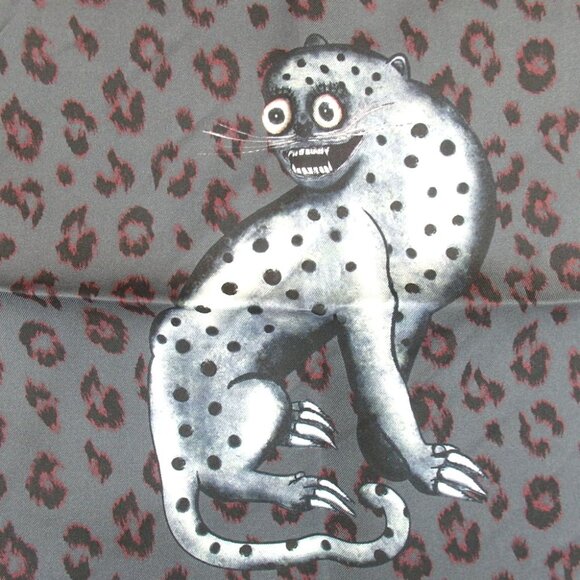 Authentic LOUIS VUITTON scarf silk [Used] - Picture 3 of 7